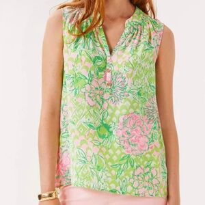 Lilly Pulitzer NWOT
Sleeveless Elsa Silk Top
Color: Fauna Green Lime 
XL